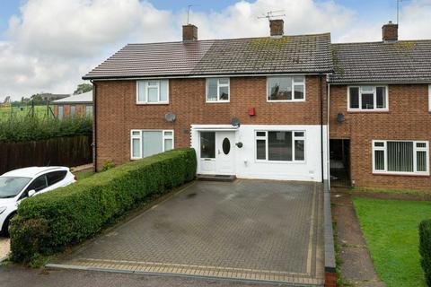 18 Candlefield Walk, Hemel Hempstead, HP3 9UR