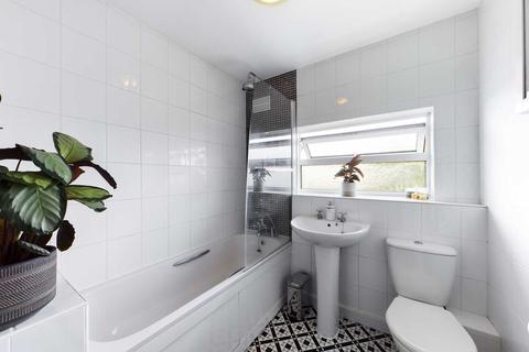 18 Candlefield Walk, Hemel Hempstead, HP3 9UR