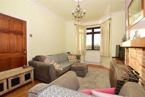 96 Shirehall Road, Dartford, DA2 7SF