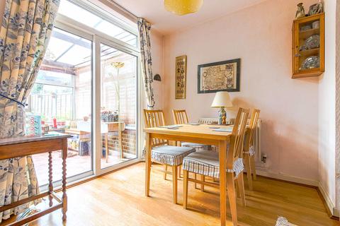 19 Stewards Green Road, Epping, CM16 7DA