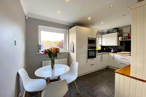 88 Maiden Erlegh Avenue, Bexley, DA5 3PE