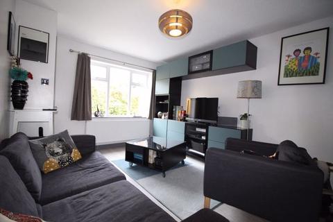 10 Beaumont Close, Tipton, DY4 9TB