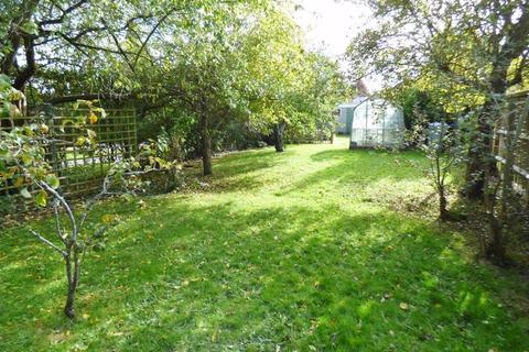 21 Cannonside, Fetcham, Leatherhead, KT22 9LE