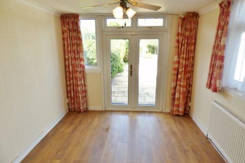 21 Cannonside, Fetcham, Leatherhead, KT22 9LE