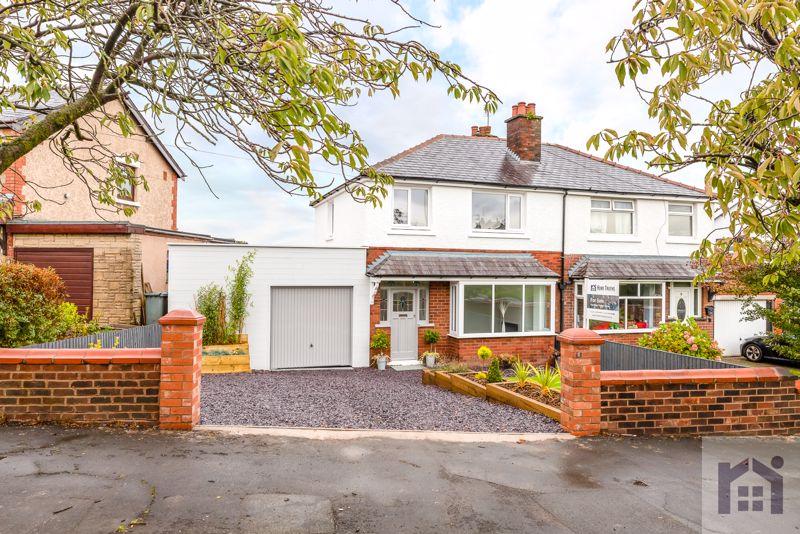 Collingwood Road, Chorley, PR7 2PN 3 bed semidetached house £220,000