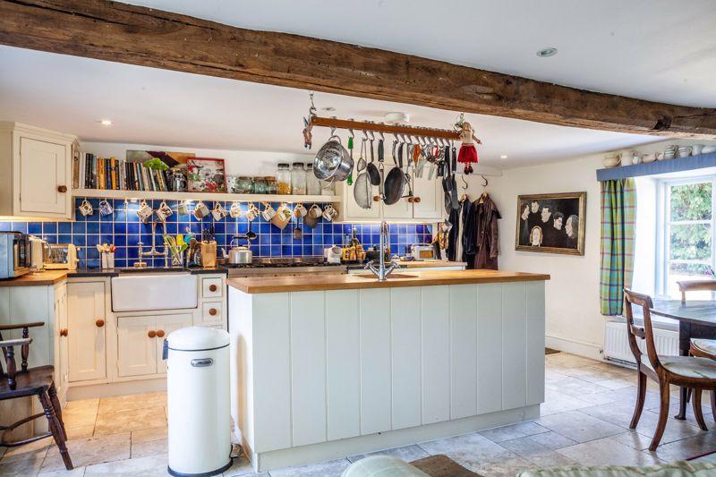 Nettleton, Chippenham 3 bed detached house £675,000