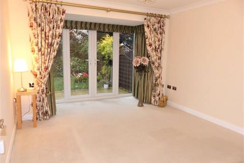 1 Fennel Grove, Streetly, Sutton Coldfield, B74 3QY