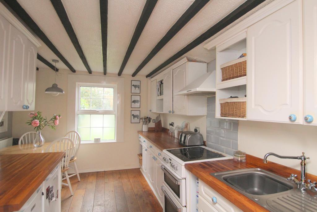 Windmill Road, Flitwick... 2 bed terraced house £275,000