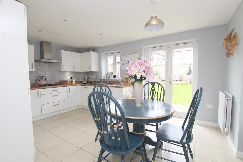 Abbots Corner, Marston Moretaine, Bedfordshire, MK43 0GX 3 bed detached