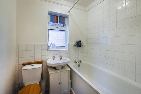 31 Walden Close, Belvedere, DA17 5HD