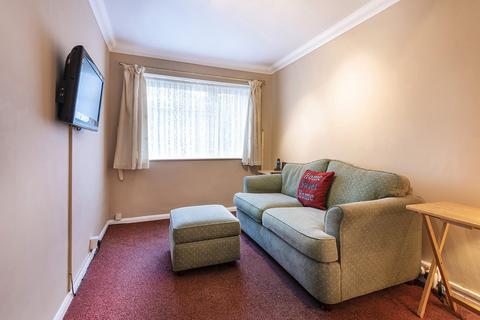 31 Walden Close, Belvedere, DA17 5HD