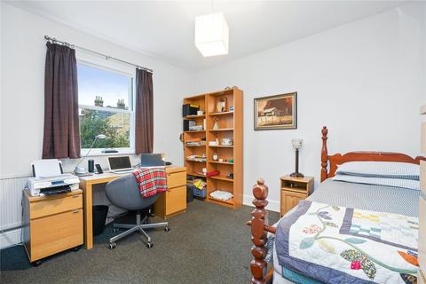 35 Warwick Road, London, W5 5PZ
