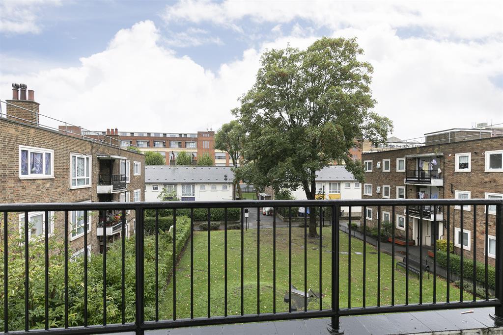 Somerford Grove, London, N16 Studio - £230,000