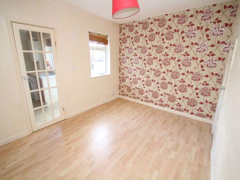 Dryden Street, Swindon 2 bed terraced house £150,000