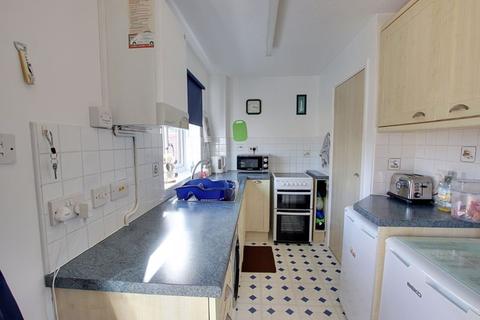 16 Brook Road, Trowbridge, BA14 9DR