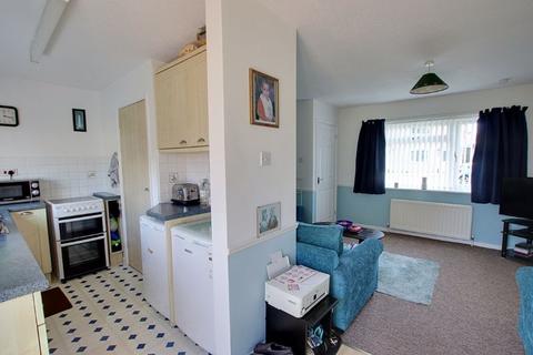 16 Brook Road, Trowbridge, BA14 9DR