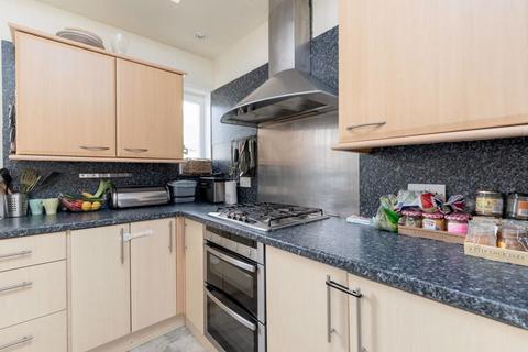 57 Dalatho Crescent, Peebles, EH45 8DT