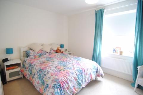 14 Country View, Gloucester, GL4 6RF