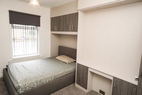 290 Deane Road, Bolton, BL3 5HH