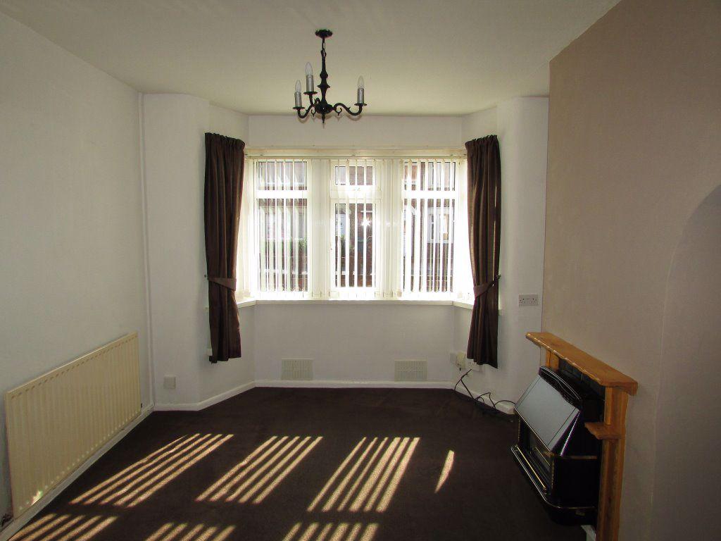 Ludlow Grove, Blackpool, Lancashire 3 bed terraced house £550 pcm (£
