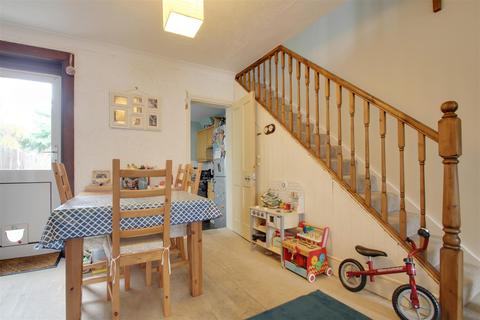 42 Becket Road, Worthing, BN14 7EX