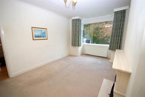 47 Devon Way, Brighouse, HD6 4DT