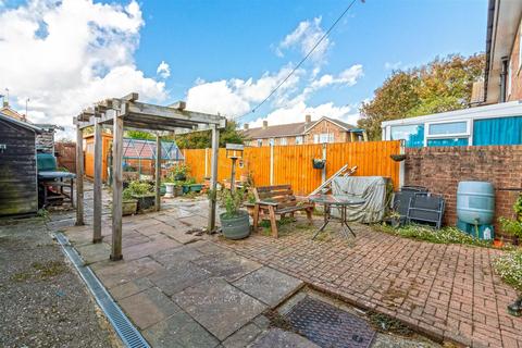 27 The Avenue, Goring By Sea, Worthing, BN12 6HS