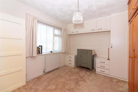 27 The Avenue, Goring By Sea, Worthing, BN12 6HS