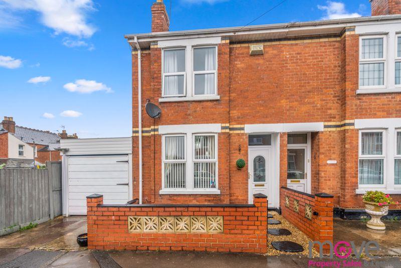 Ladysmith Road, Gloucester 3 bed semidetached house £215,000