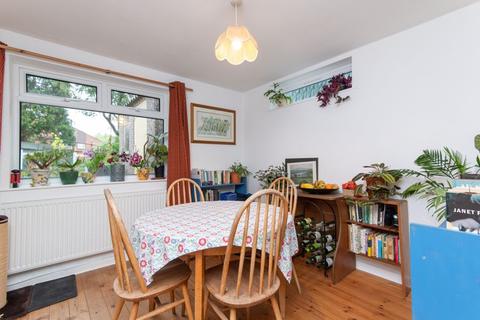 10 Sturminster Close, Bristol, BS14 8EH