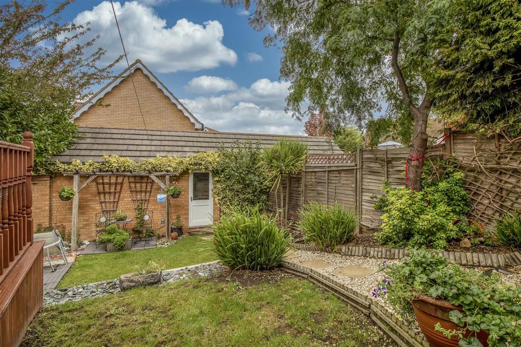 Rear Garden 2.jpg