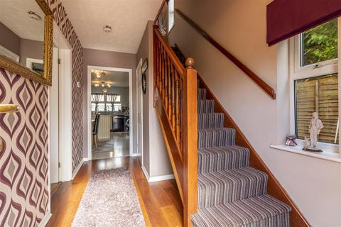 15 Bark Burr Road, Grays, RM16 6PL