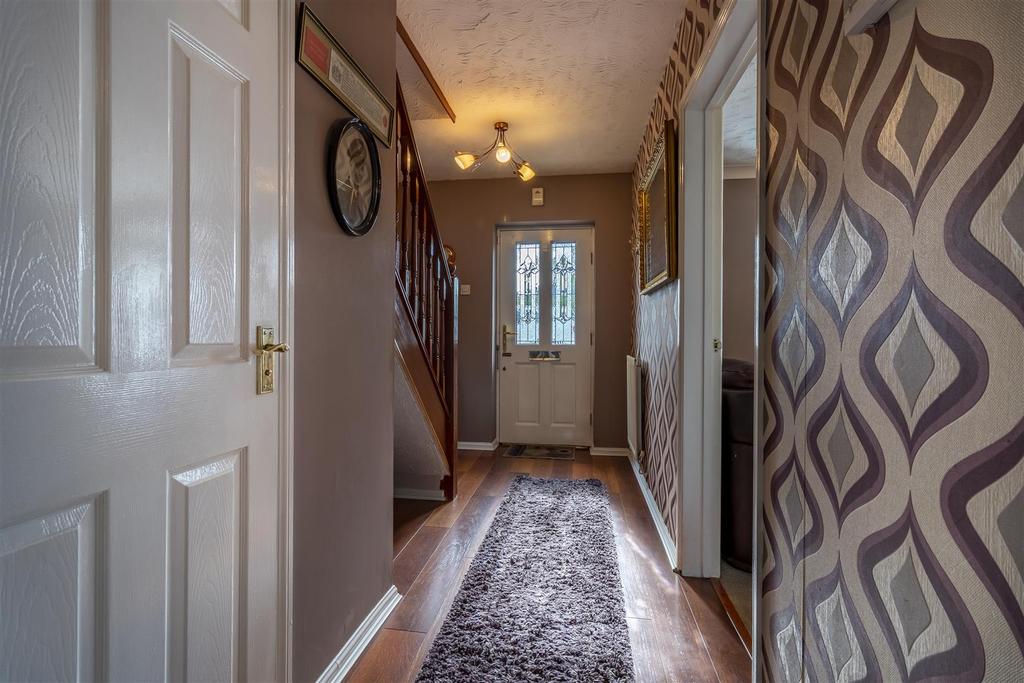 Hallway 1.jpg
