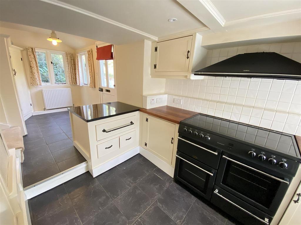 Kitchen and diner area