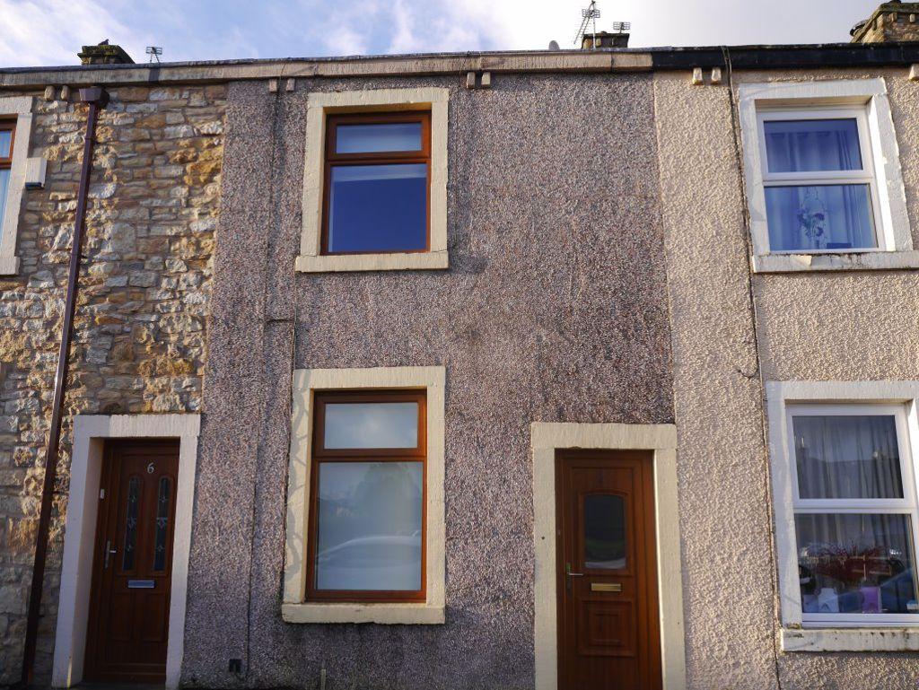 Hodgson Street, Oswaldtwistle, Lancashire 2 bed terraced house £450