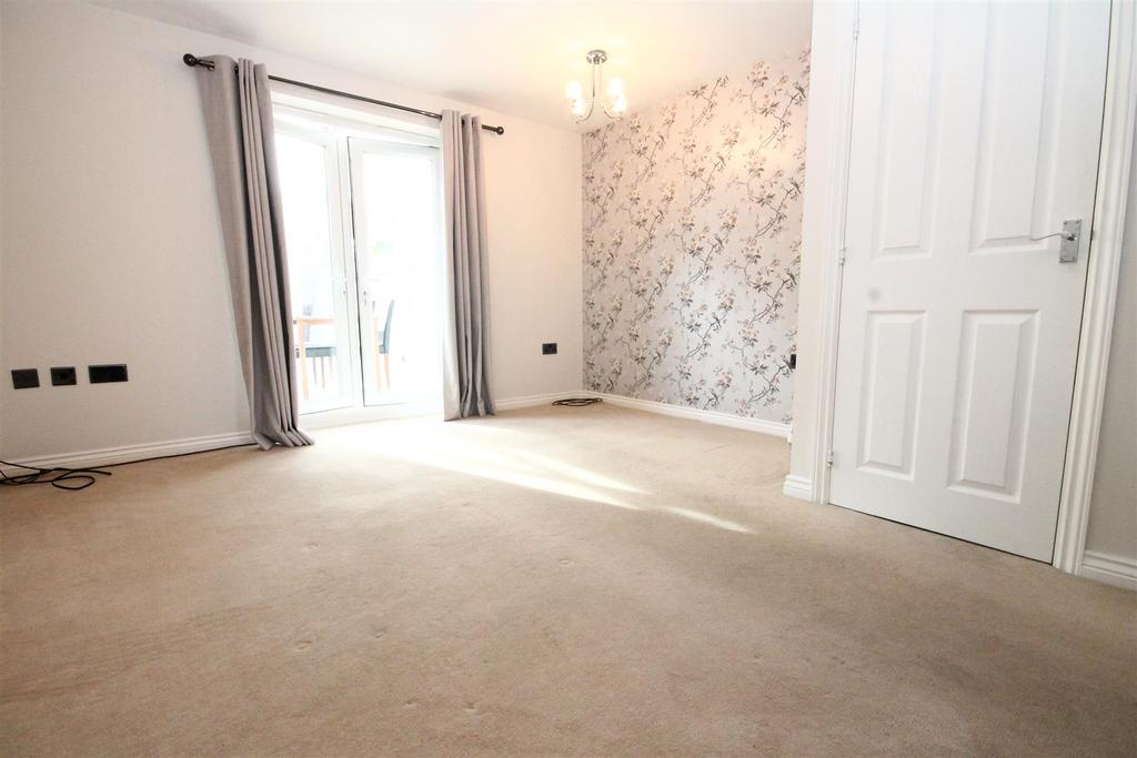 Bridgewater Court, Middlesbrough 2 bed semidetached house £550 pcm