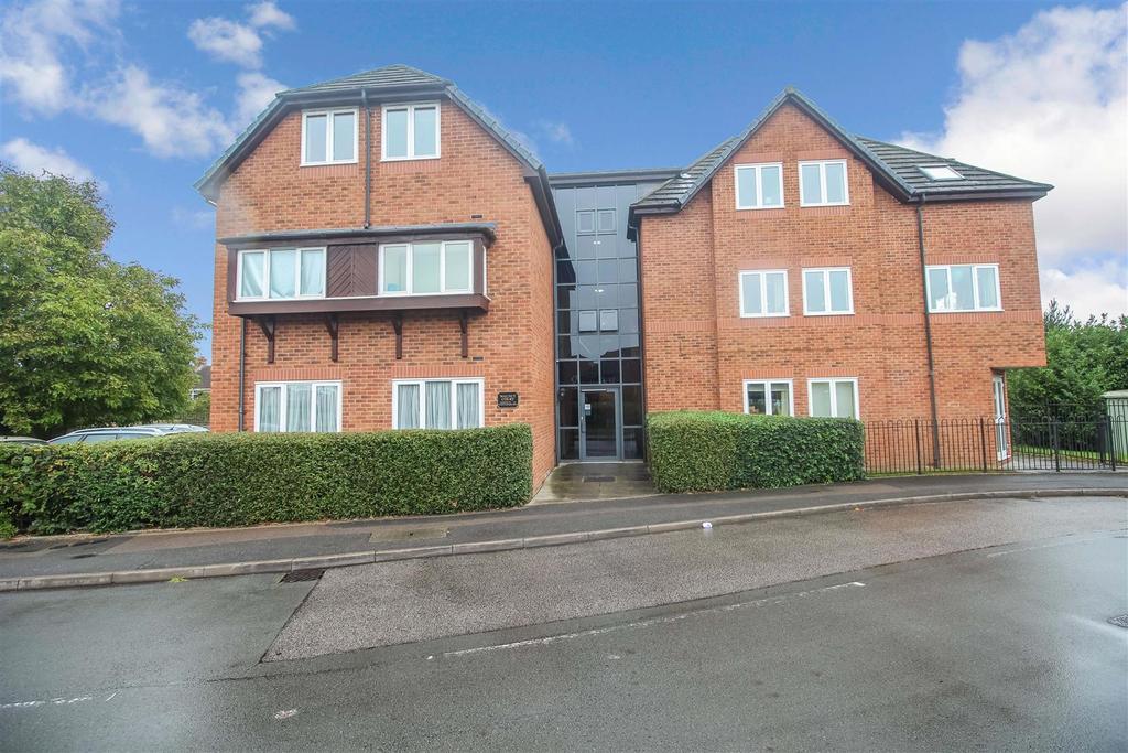 Montgomery Road, Whitnash, Leamington Spa 2 bed apartment £190,000