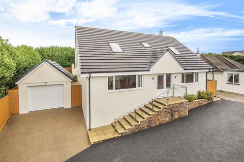 The Manor Manor Drive, Fraddon, St Columb, TR9 6GY