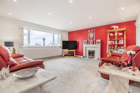 The Manor Manor Drive, Fraddon, St Columb, TR9 6GY