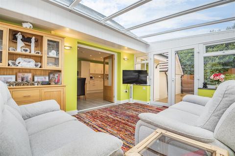 The Manor Manor Drive, Fraddon, St Columb, TR9 6GY
