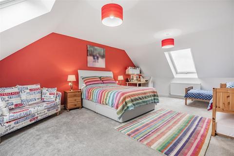 The Manor Manor Drive, Fraddon, St Columb, TR9 6GY