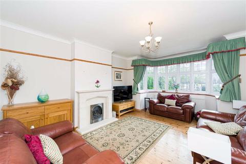 3 The Glade, Epsom, KT17 2HW