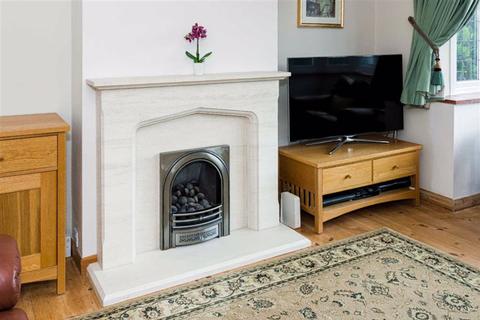 3 The Glade, Epsom, KT17 2HW