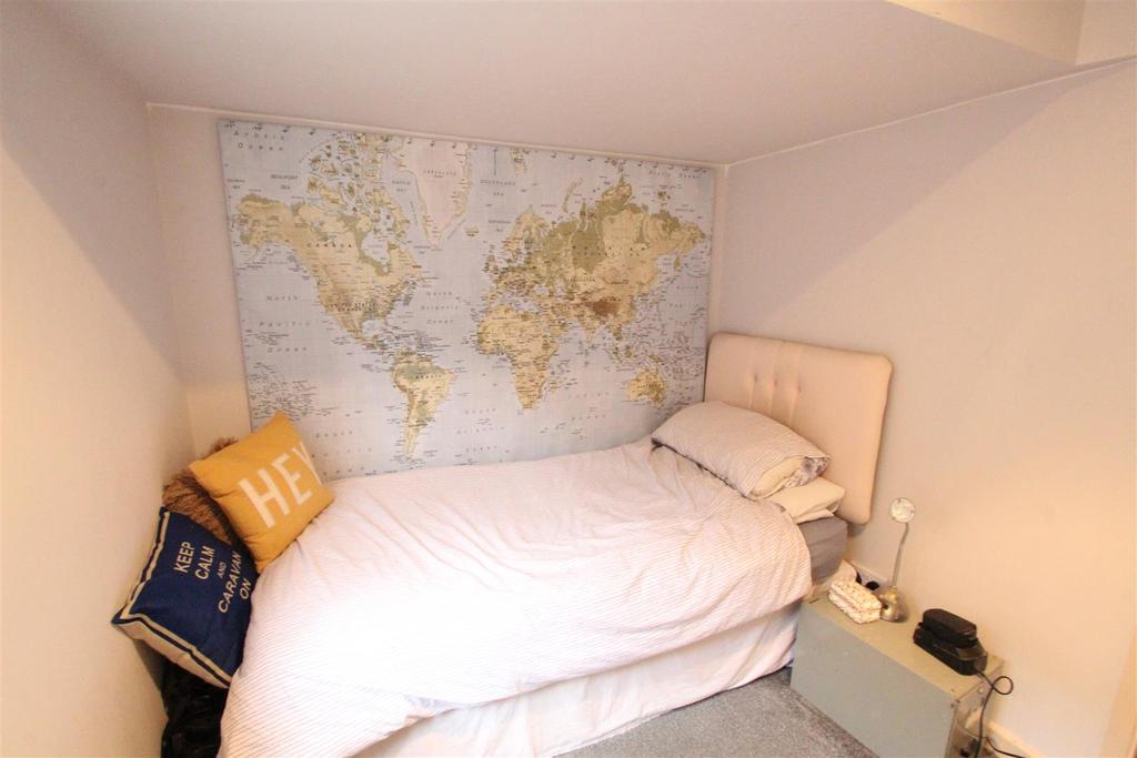Study/Bedroom 5