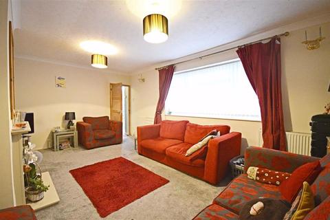 8 Elm Drive, Brockworth, Gloucester, GL3 4DH