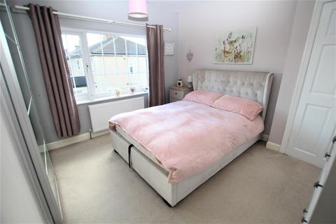 10 Plumpton Walk, Bradford, BD2 1PB