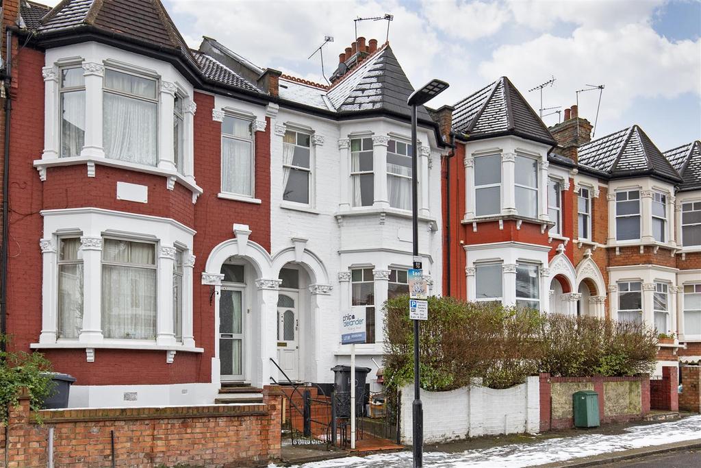 Beresford Road, Harringay, N8 4 bed terraced house £2,500 pcm (£577 pw)