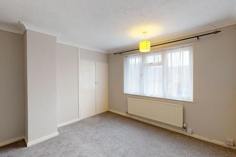 61 Tenterden Drive, Canterbury, CT2 7BH