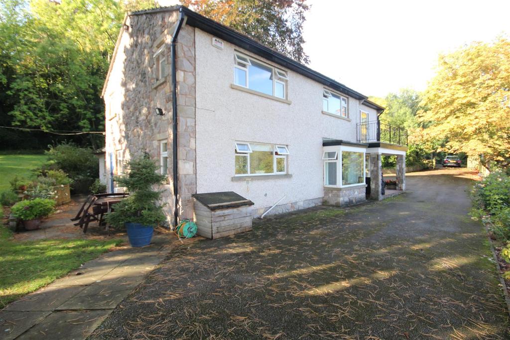 Kings Drive, Colwyn Bay 4 bed detached house £435,000