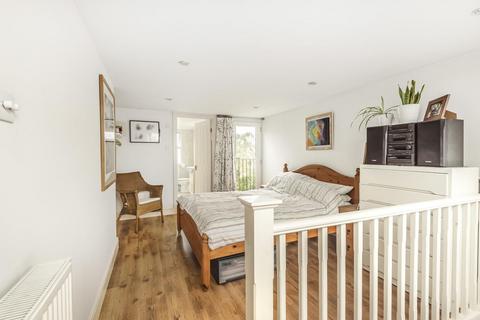 163 Elm Road, Kingston Upon Thames, KT2 6HY